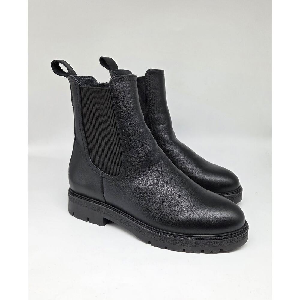 Naot Women's Main Black Leather Chelsea Boot With Zipper Minimalist US 8 EUR 39